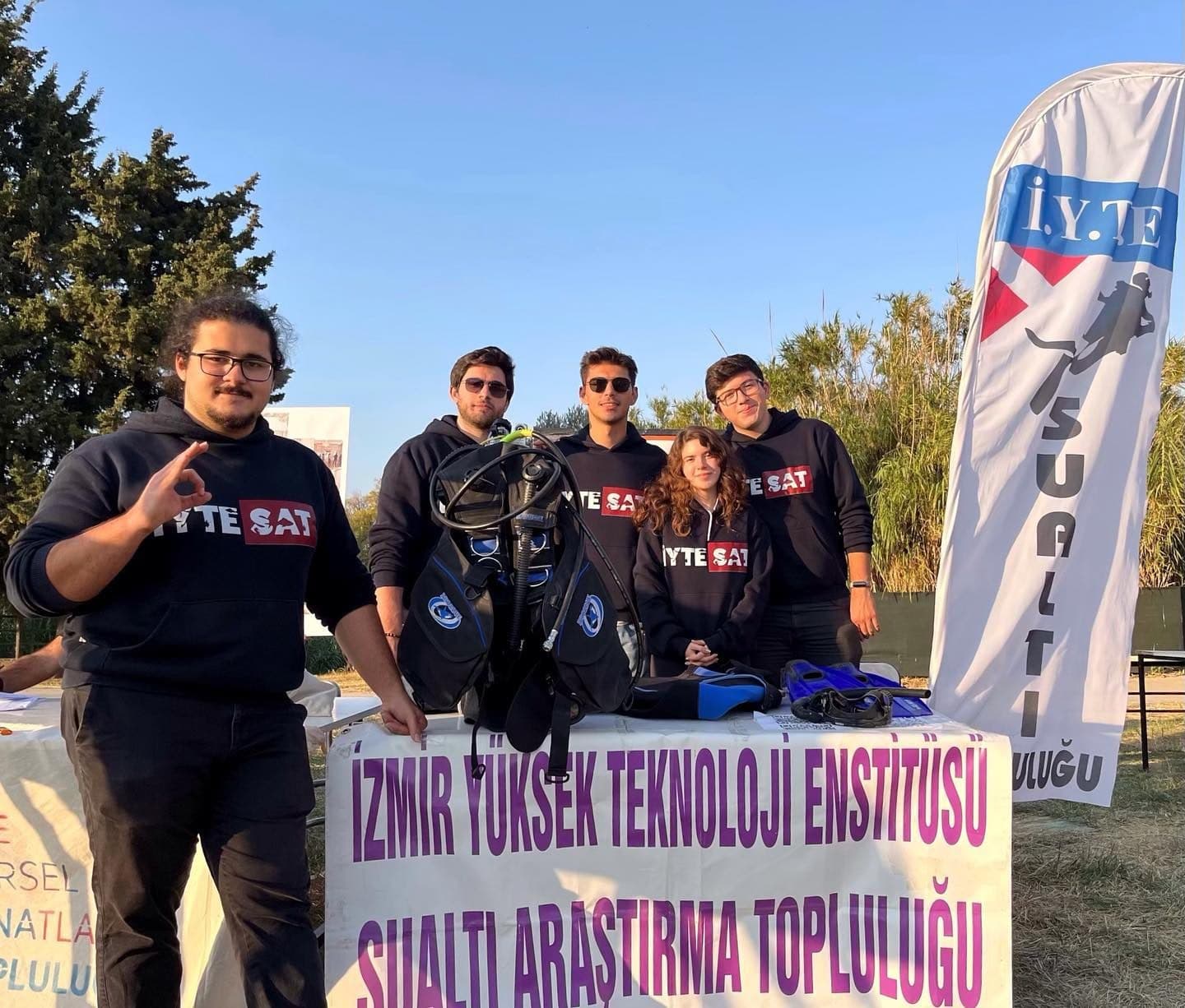 Topluluklar Toplanıyor Standı